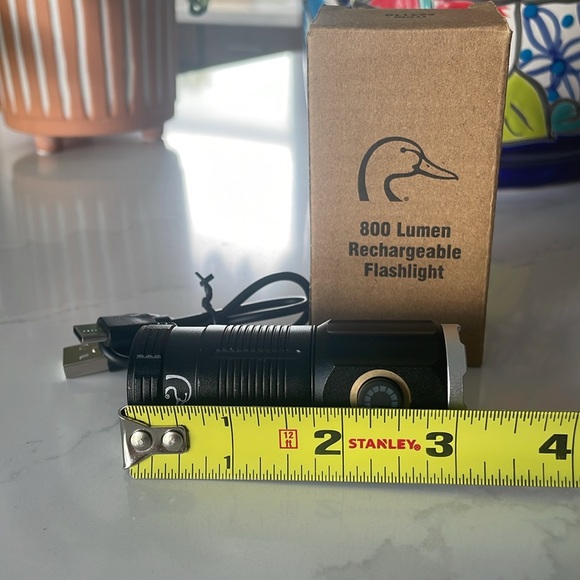 🦆Ducks Unlimited🦆 3” 800 Lumen Rechargeable Flashlight. New in Box. - Picture 6 of 7